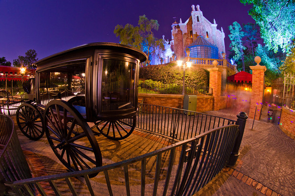 Champions-Gate-Villas-Orlando-Magic-Kingdom-Haunted-Mansion